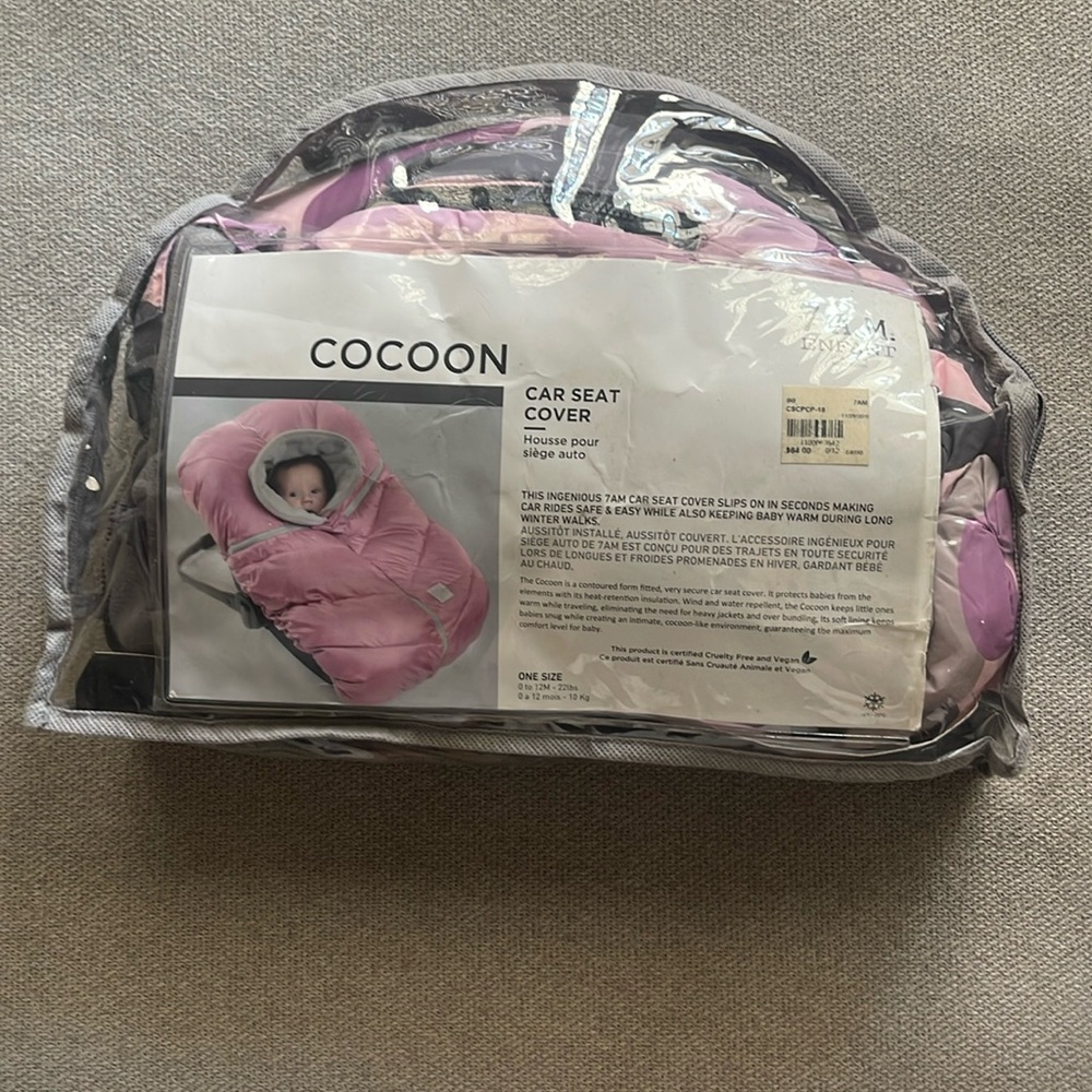 CACOON car seat cover. Very warm!